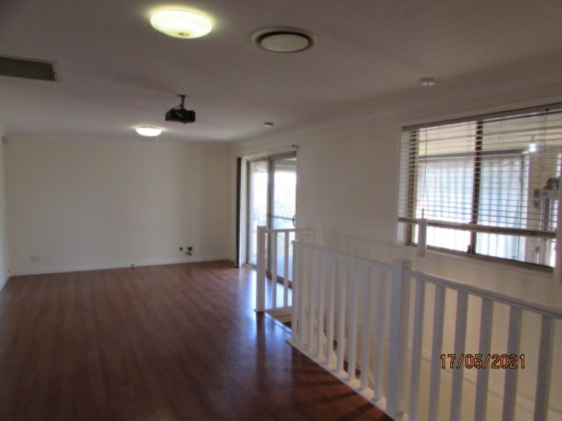 57 McLaughlin Circuit, Bradbury NSW 2560