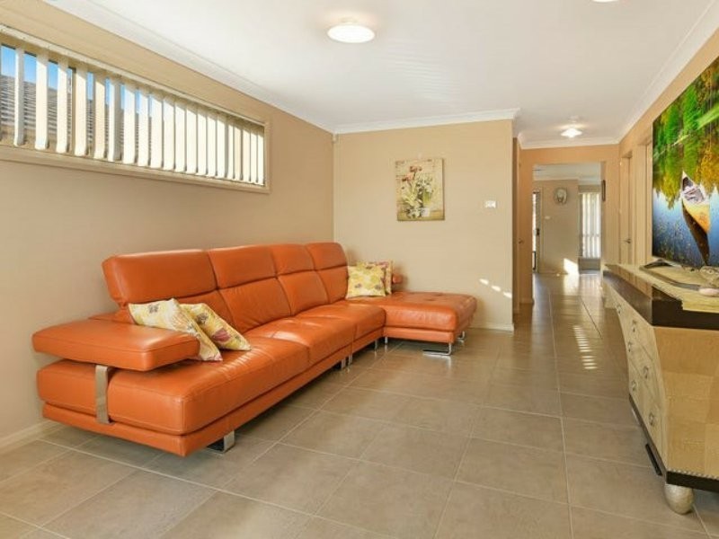 15 Bowerman Road, Elderslie NSW 2570