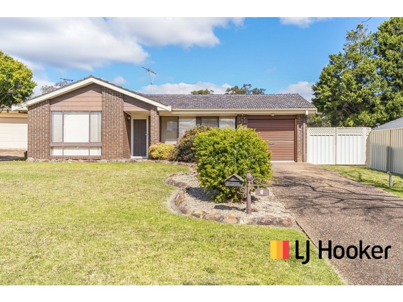 5 Tammar Place, St Helens Park NSW 2560