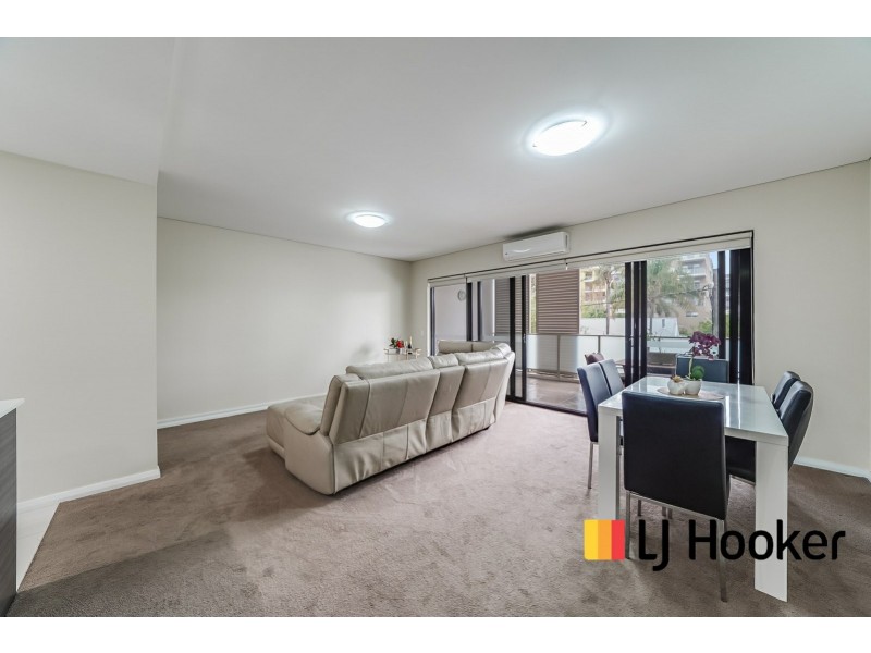 31/2-10 Tyler Street, Campbelltown NSW 2560