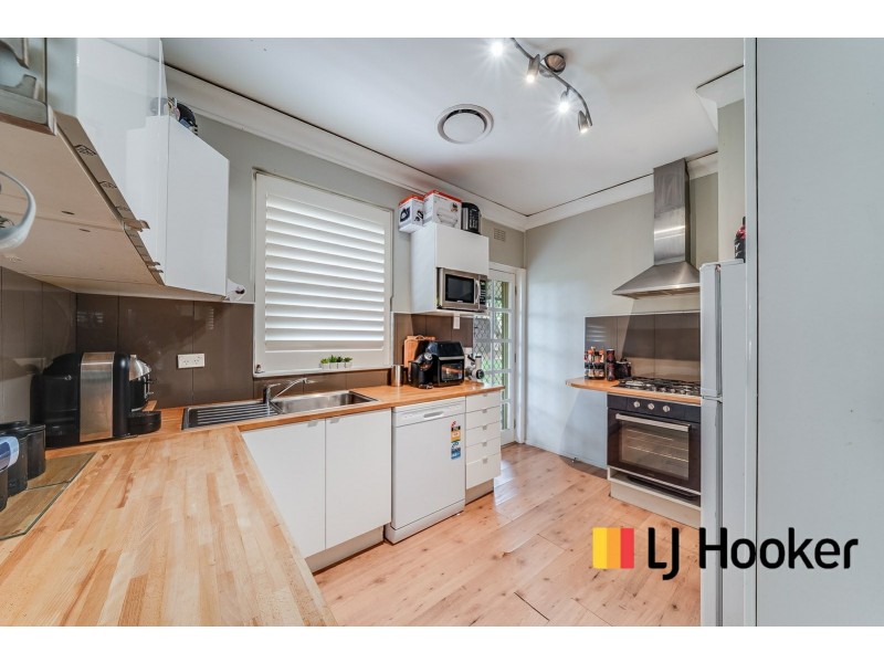 136 Lindesay Street, Campbelltown NSW 2560