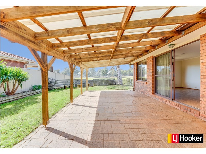 26 Bernardo Street, Rosemeadow NSW 2560