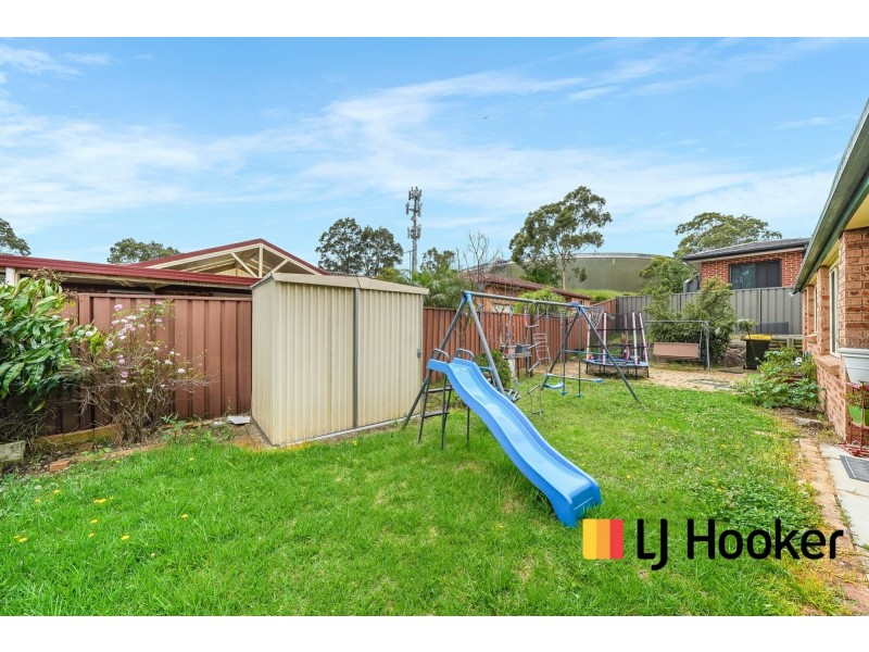 1/6 Allard Place, Ingleburn NSW 2565