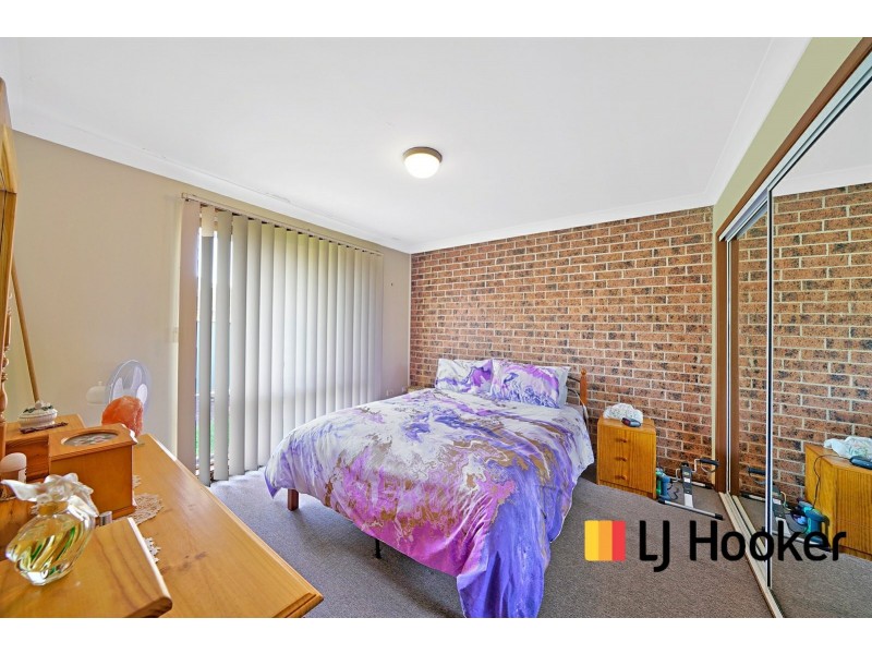 2/63 Kingsclare Rd, Leumeah NSW 2560