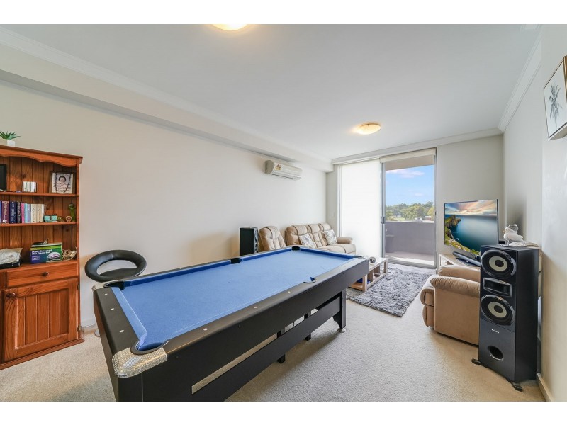 152/33-17 Queen Street, Campbelltown NSW 2560