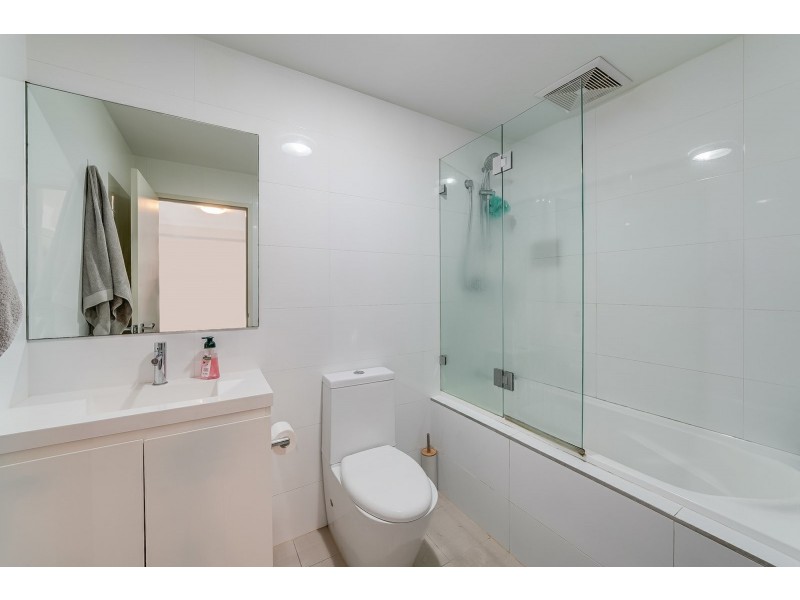 152/33-17 Queen Street, Campbelltown NSW 2560