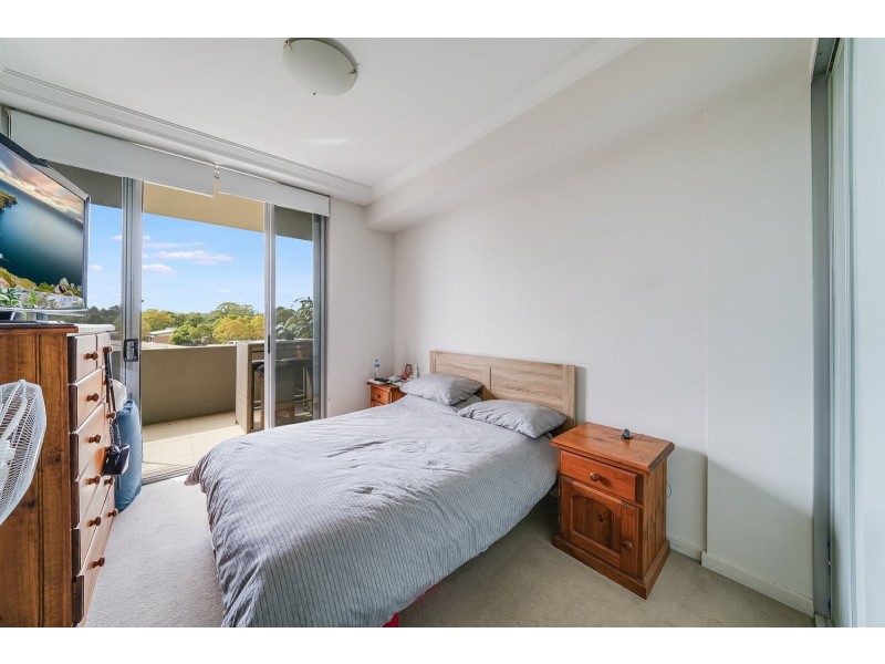 152/33-17 Queen Street, Campbelltown NSW 2560