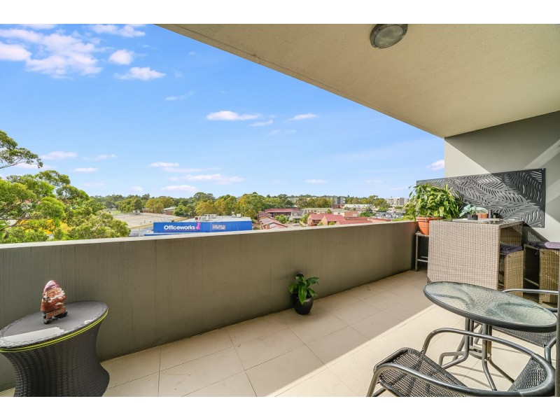152/33-17 Queen Street, Campbelltown NSW 2560