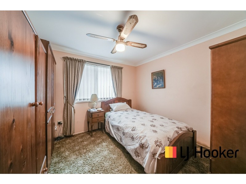 32 Oberon Rd, Ruse NSW 2560