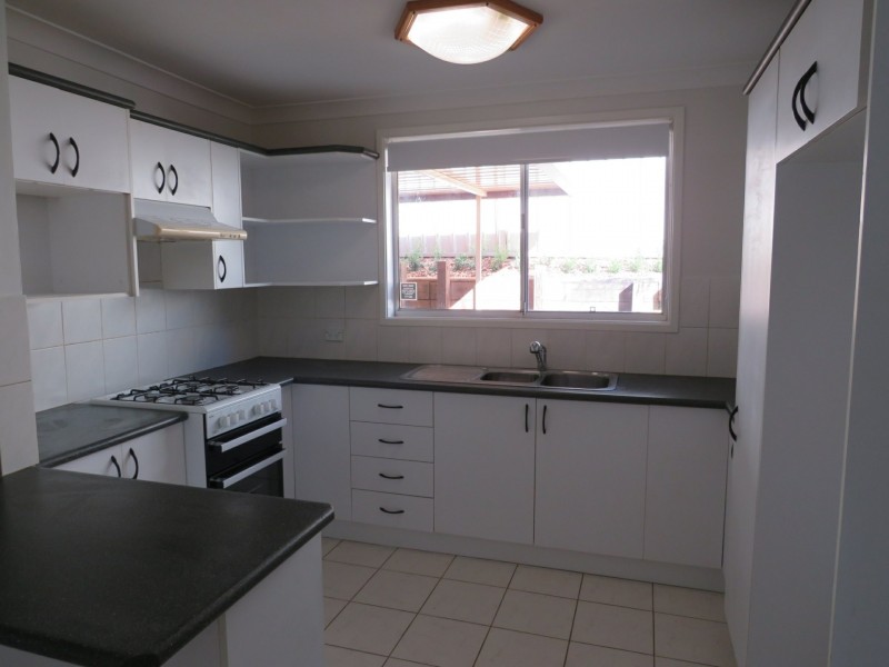 12 Grimwig Crescent, Ambarvale NSW 2560