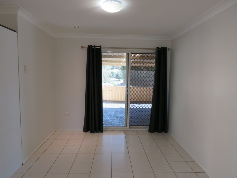 12 Grimwig Crescent, Ambarvale NSW 2560