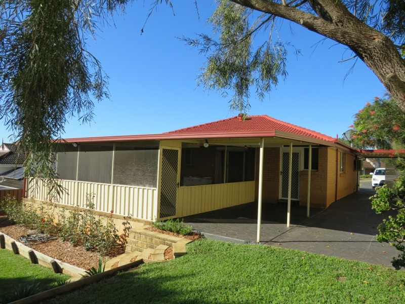 12 Grimwig Crescent, Ambarvale NSW 2560