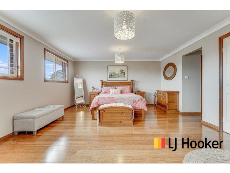 11 Carstairs Place, St Andrews NSW 2566