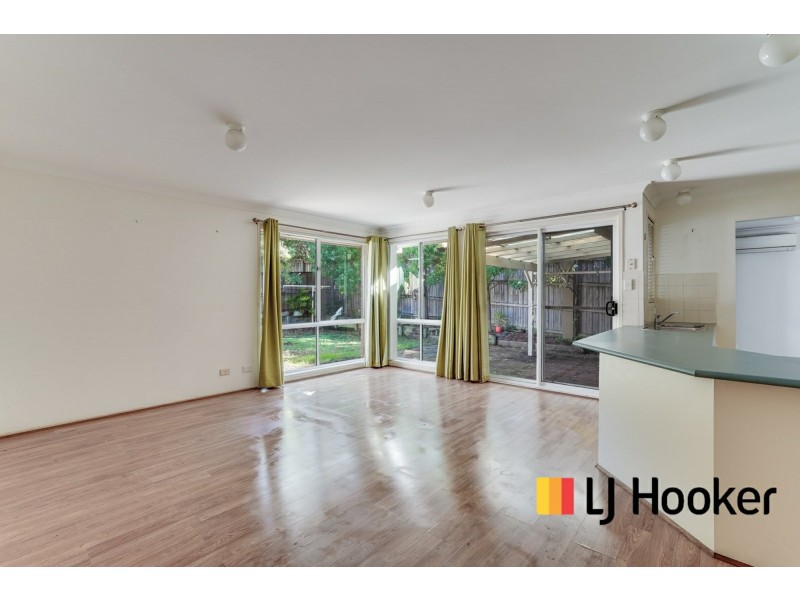 2 Greenwich Walk, Campbelltown NSW 2560