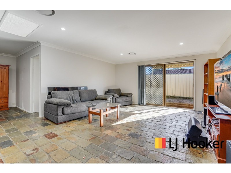 103 Potoroo Avenue, St Helens Park NSW 2560