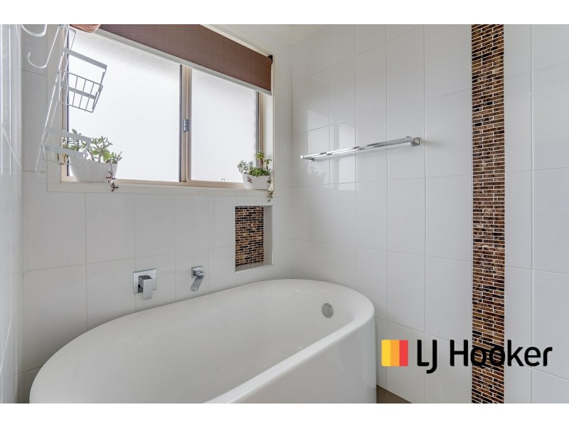 11 Corundum Close, Eagle Vale NSW 2558