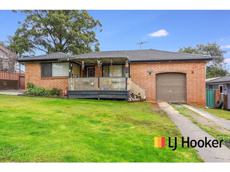 79 The Parkway, Bradbury NSW 2560
