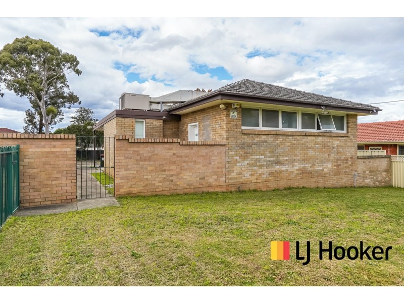 2 College Rd, Campbelltown NSW 2560