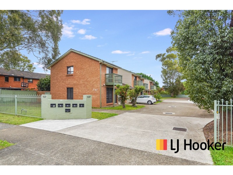 3/137 Lindesay Street, Campbelltown NSW 2560