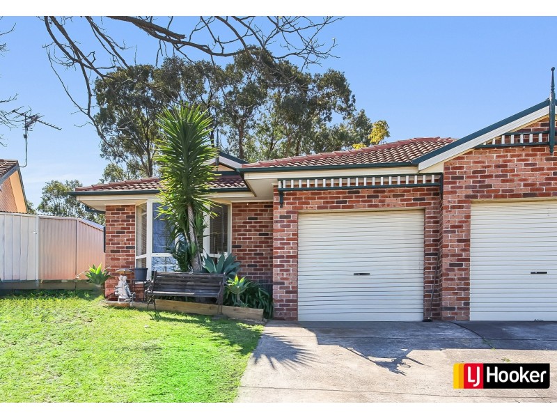 15A Mackenzie Place, Kearns NSW 2558