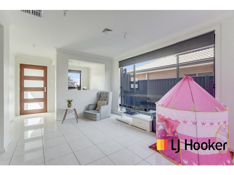 20 Ivory Curl Street, Gregory Hills NSW 2557