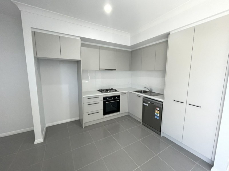 170B Village Circuit, Gregory Hills NSW 2557