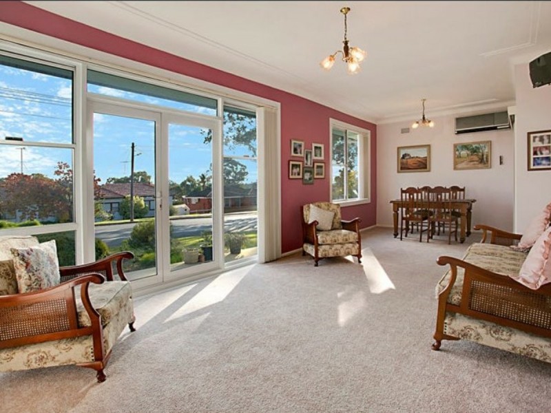 28 Hoddle Avenue, Campbelltown NSW 2560