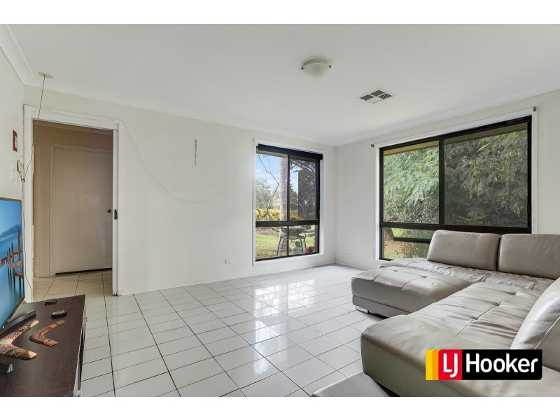 89 Woodcourt Street, Ambarvale NSW 2560