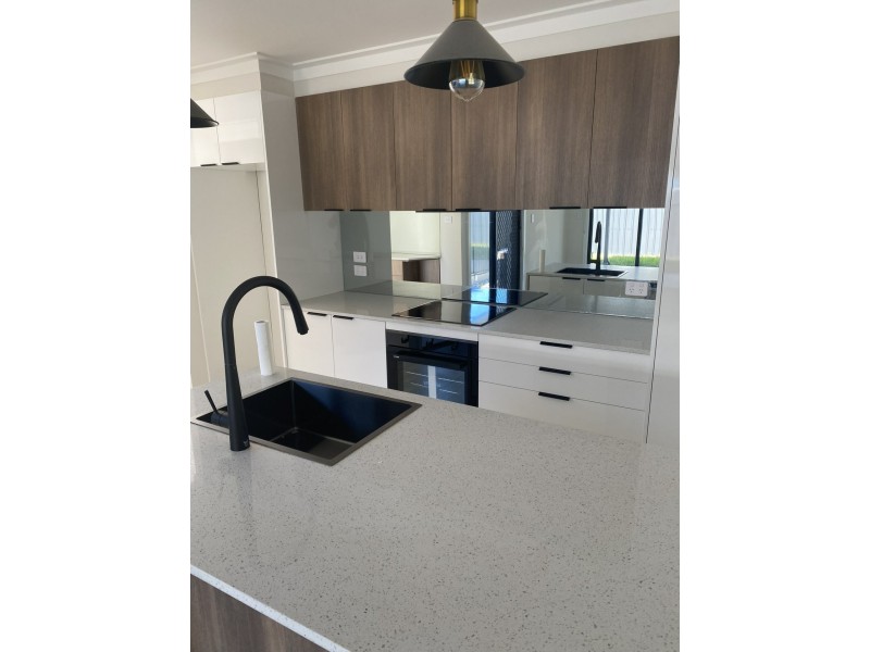 6 Prospero Close, Rosemeadow NSW 2560