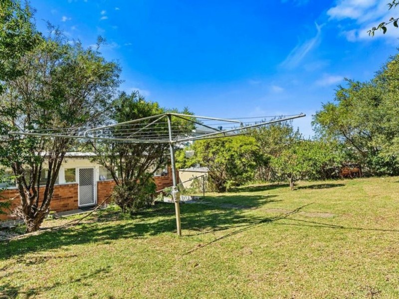 16 Fern Avenue, Bradbury NSW 2560
