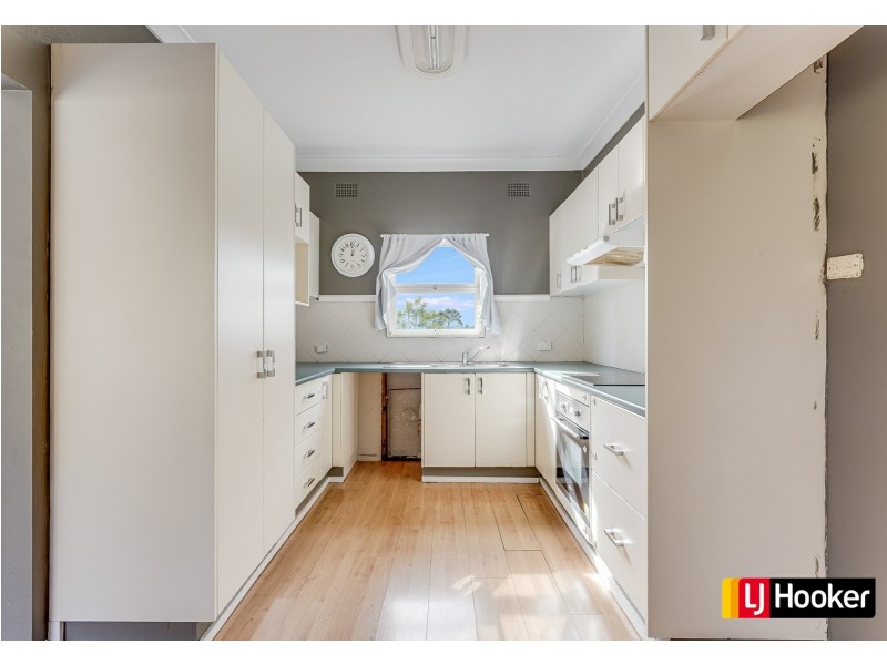 17 Carcoola Street, Campbelltown NSW 2560