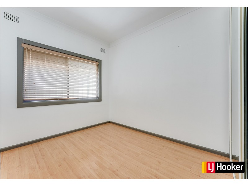 17 Carcoola Street, Campbelltown NSW 2560