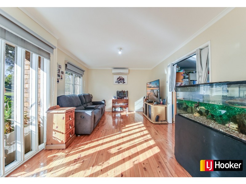 17 Dickens, Ambarvale NSW 2560