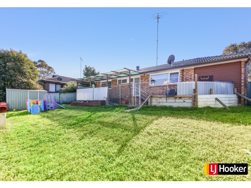 17 Dickens, Ambarvale NSW 2560