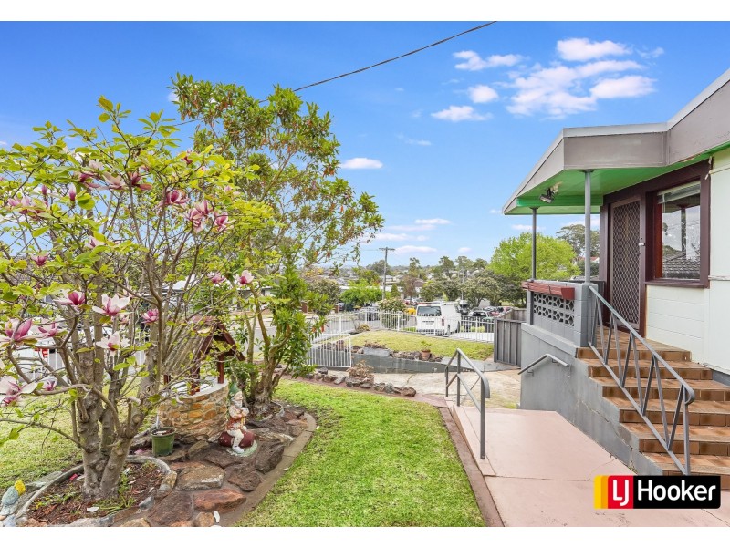 9 Warrigo Street, Sadleir NSW 2168