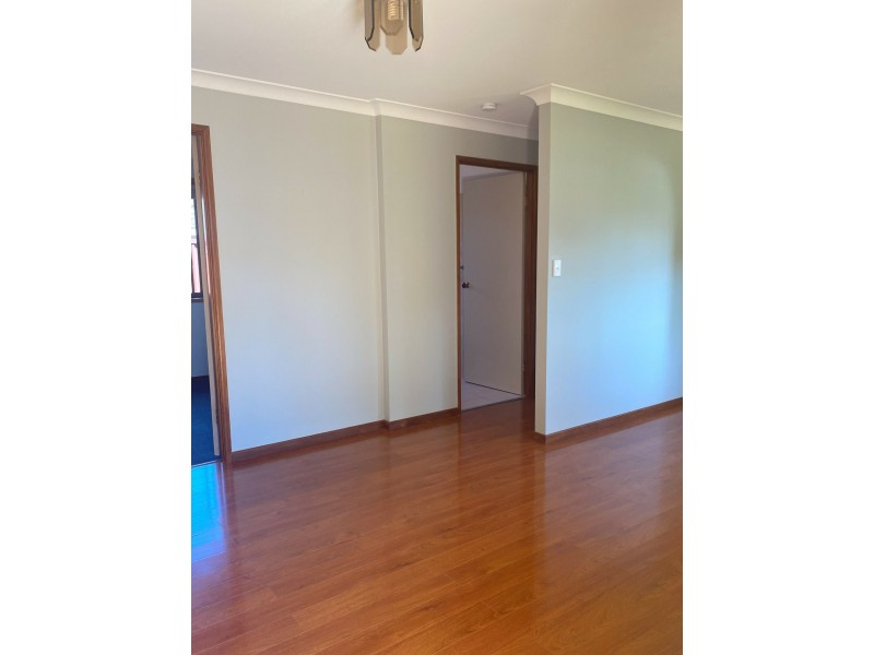 4 Tammar Place, St Helens Park NSW 2560