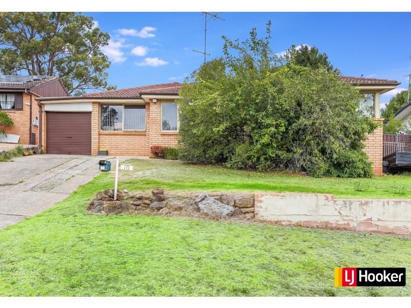 10 Peggotty Avenue, Ambarvale NSW 2560