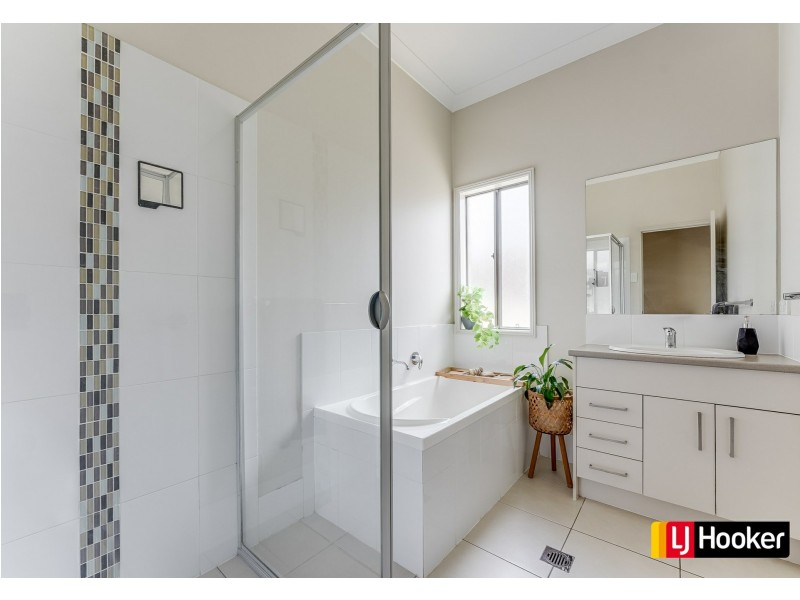 62 Reynolds Street, Spring Farm NSW 2570
