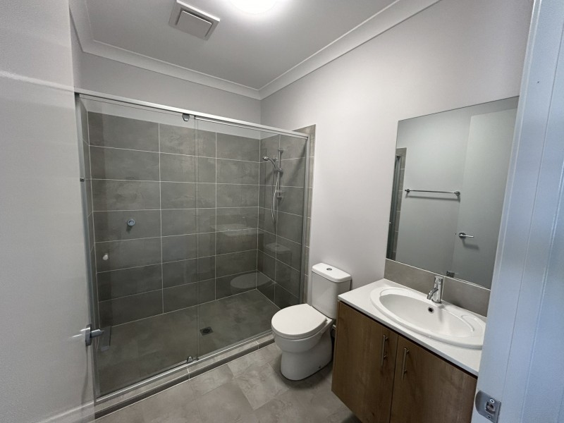 70 Grassbird Avenue, Oran Park NSW 2570