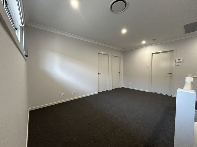 70 Grassbird Avenue, Oran Park NSW 2570