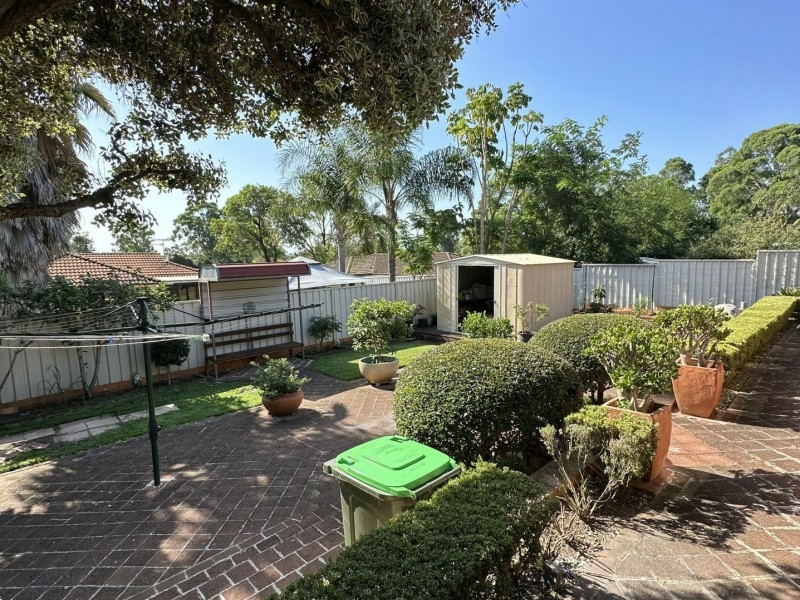 274 Welling Drive, Mount Annan NSW 2567