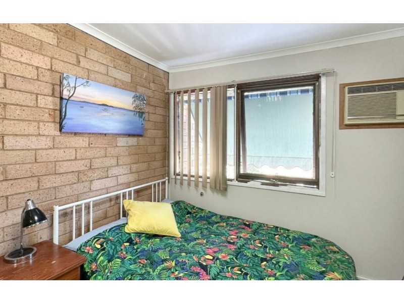 5 Green Lane, Bradbury NSW 2560