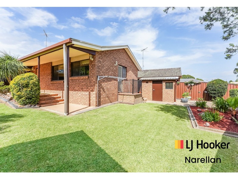 4 Tammar Place, St Helens Park NSW 2560