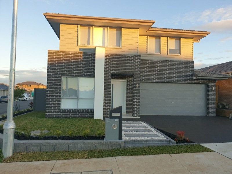16 Buffalo Road, Oran Park NSW 2570