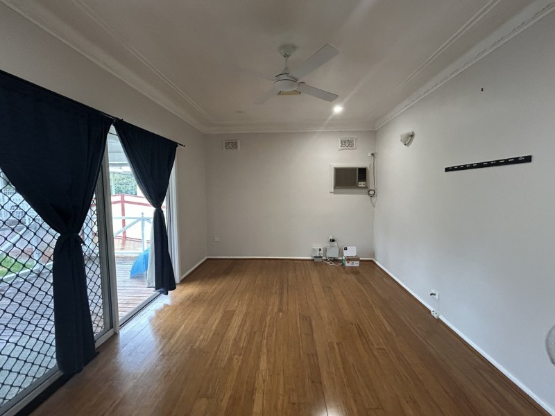 17 Bocking Avenue, Bradbury NSW 2560