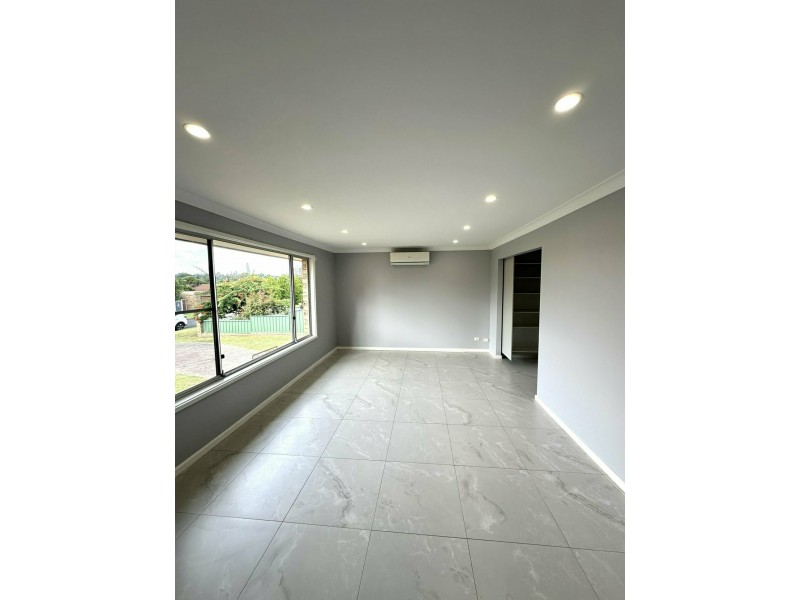 32 Fraser Street, Macquarie Fields NSW 2564