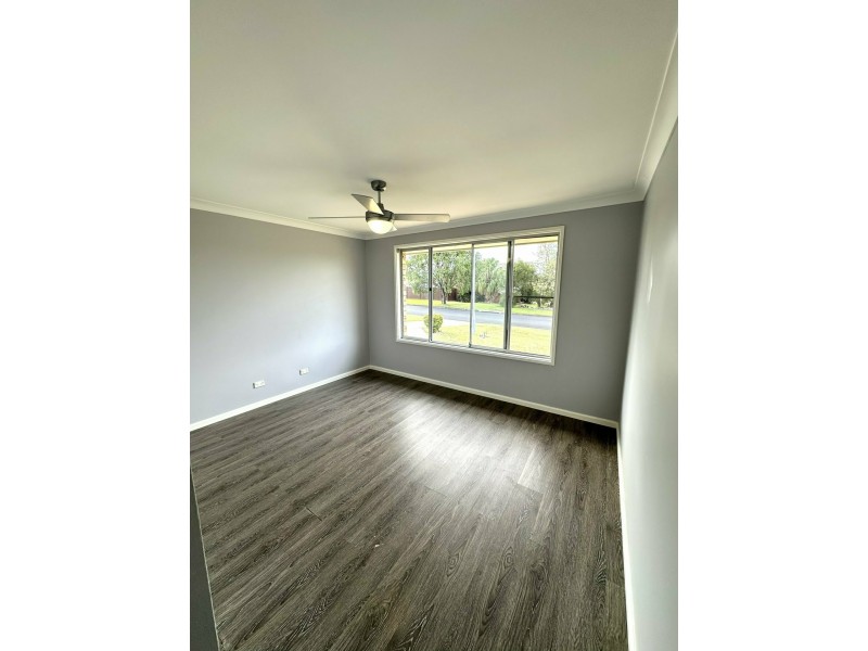 32 Fraser Street, Macquarie Fields NSW 2564