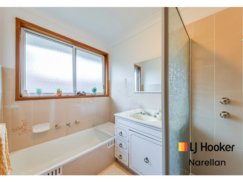 2/11 Fuchsia Crescent, Macquarie Fields NSW 2564