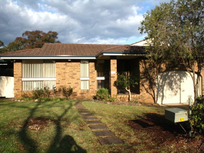 61 Aminya Crescent, Bradbury NSW 2560