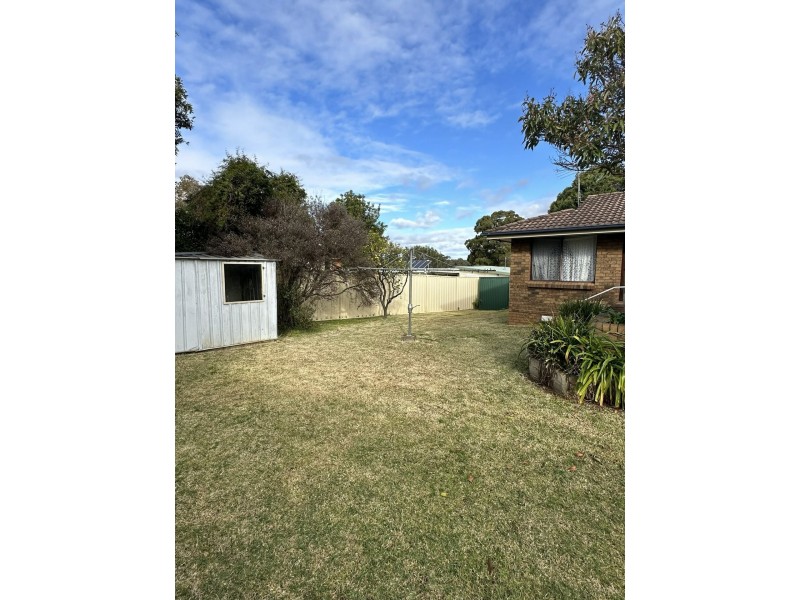 61 Aminya Crescent, Bradbury NSW 2560